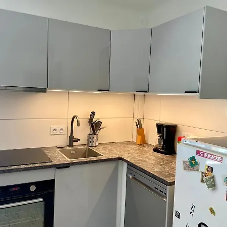 Apartamento Bel Au Coeur De La Presqu'ile De Giens, Avec Parking